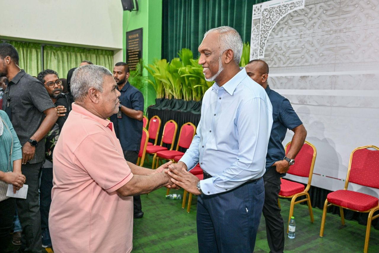1 kotareege flat libifaivaa meehunnah sharuthu badhalu kohdheynan: Raees 