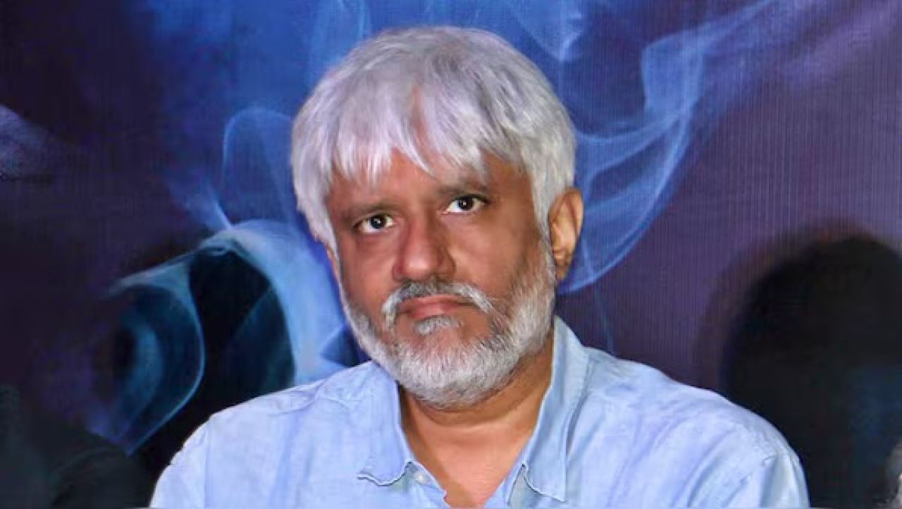 Film director Vikram Bhatt haiyyaru kohffi 