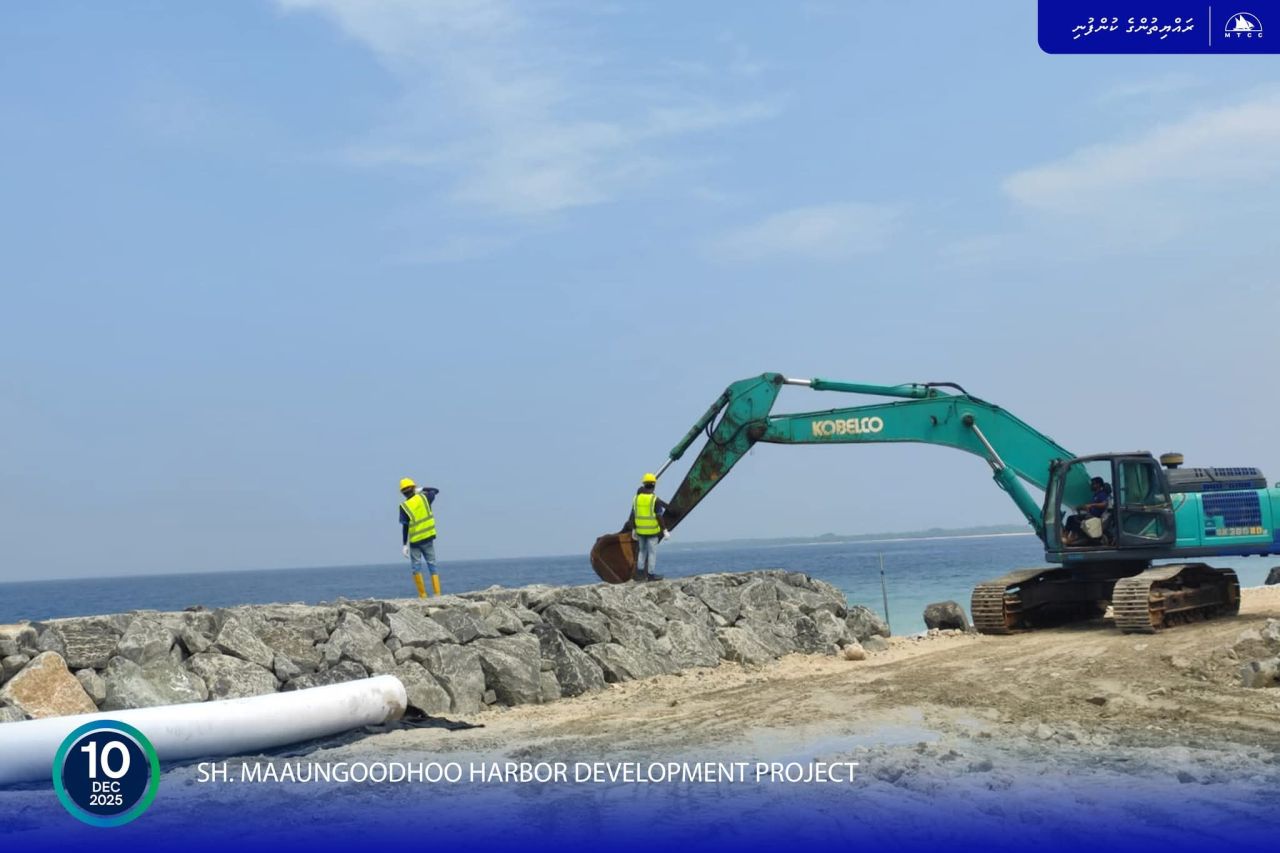 Maun'goodhoo bandharuge 76 percent nimijje 