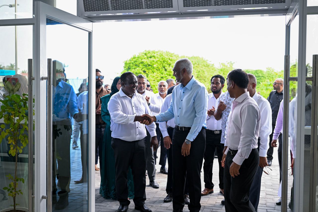 Dhuvaafaru sih'hee marukazuge aa imaaraaiy Raees hulhuvvaidhevvaifi 