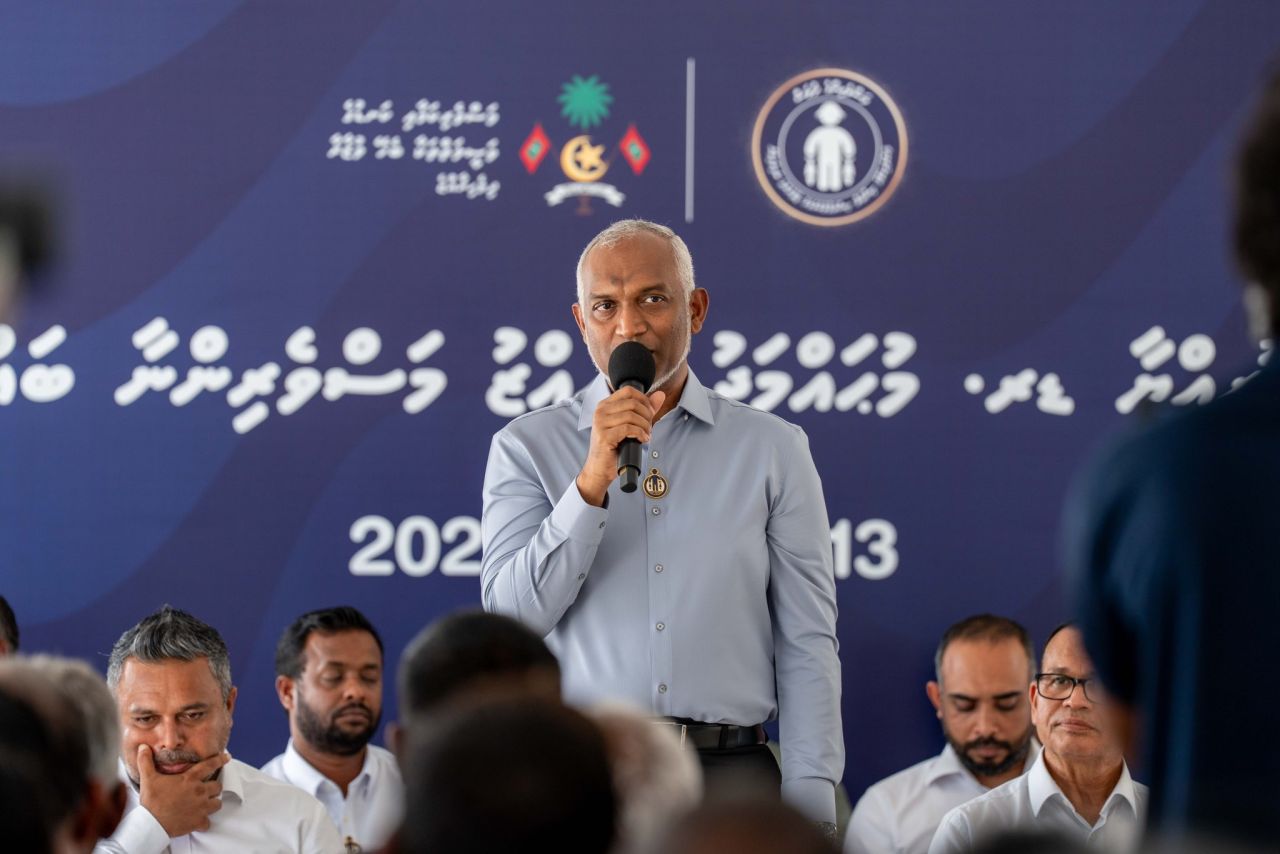 Masverikamuge dhaairaa inn lassvanee iguthisaadhee gothun visnan huri kankamah: Raees 