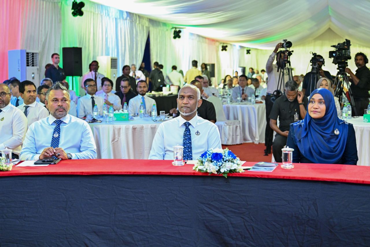 Masverikamakee hamaekani dhivehinge sinaa'athakah hadhan siyaasathu thah battankuraanan: Raees 