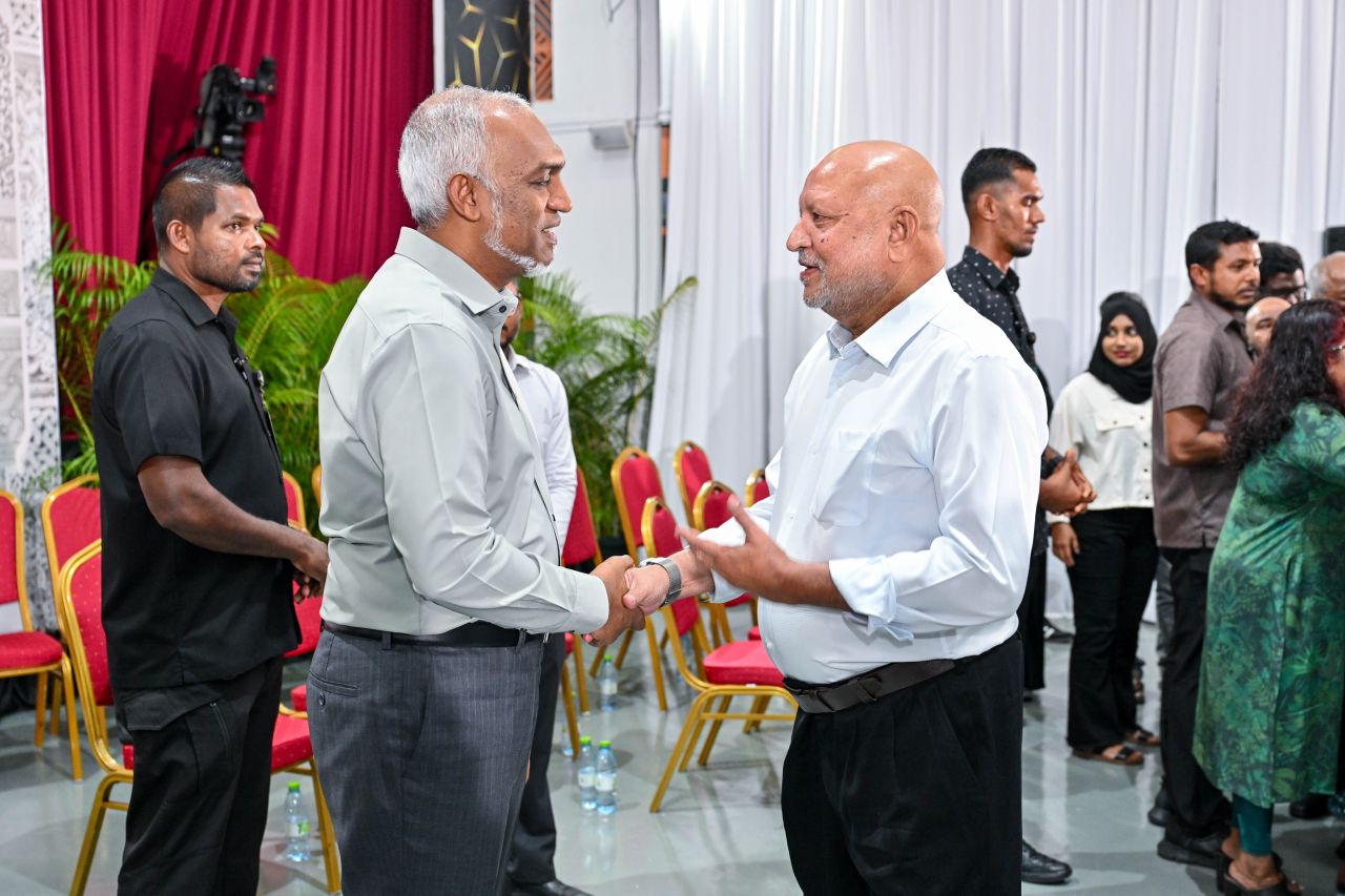 Viyafaari warehouse thakah kuda agehgai bin libeyne goiy hamajassaidheynan: Raees 