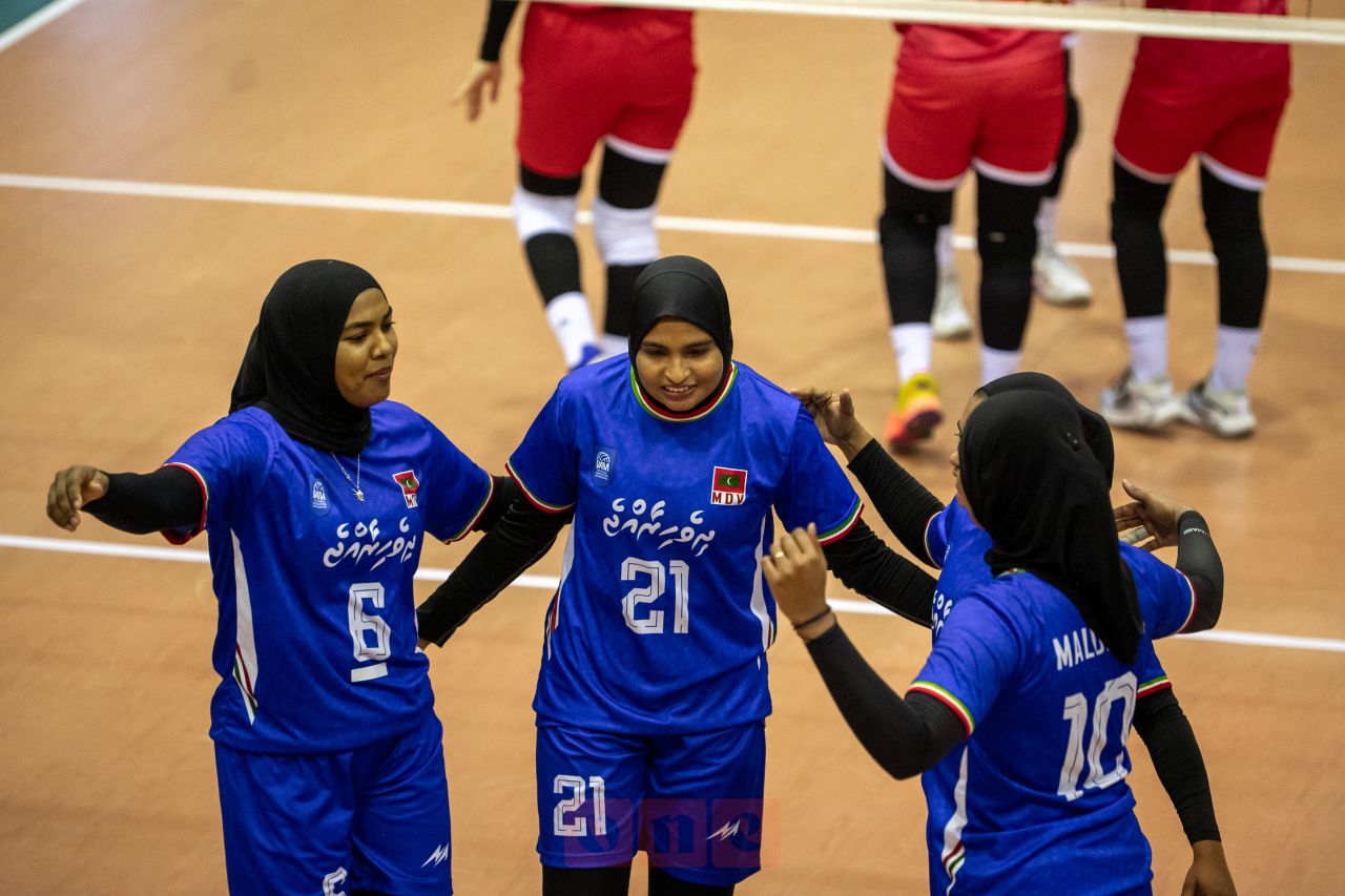 ވަން ފޮޓޯ: ރާއްޖޭން އަފްގާނިސްތާންވެސް ބަލިކޮށް، ޖޯޝާއެކު ކުރިއަށް