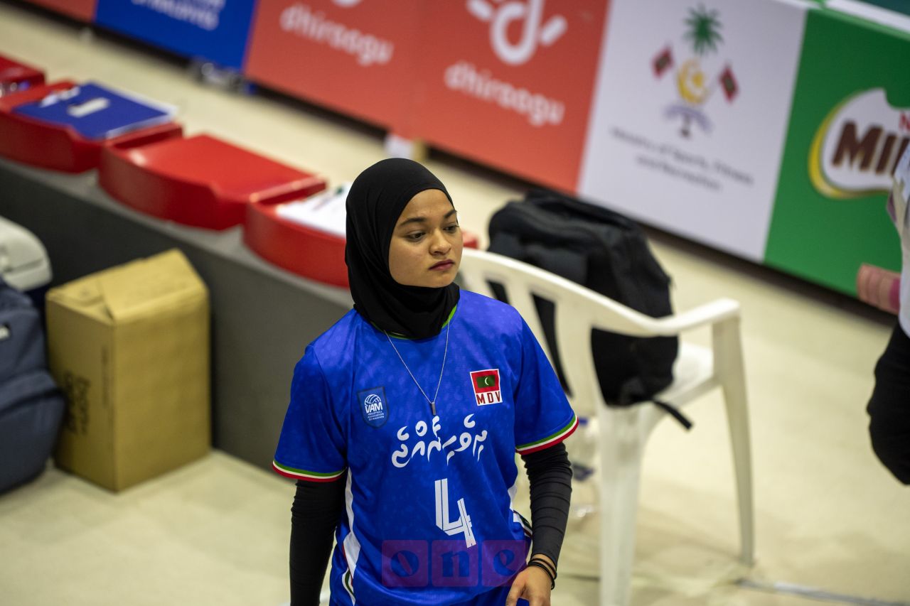 ވަން ފޮޓޯ: ރާއްޖޭން އަފްގާނިސްތާންވެސް ބަލިކޮށް، ޖޯޝާއެކު ކުރިއަށް