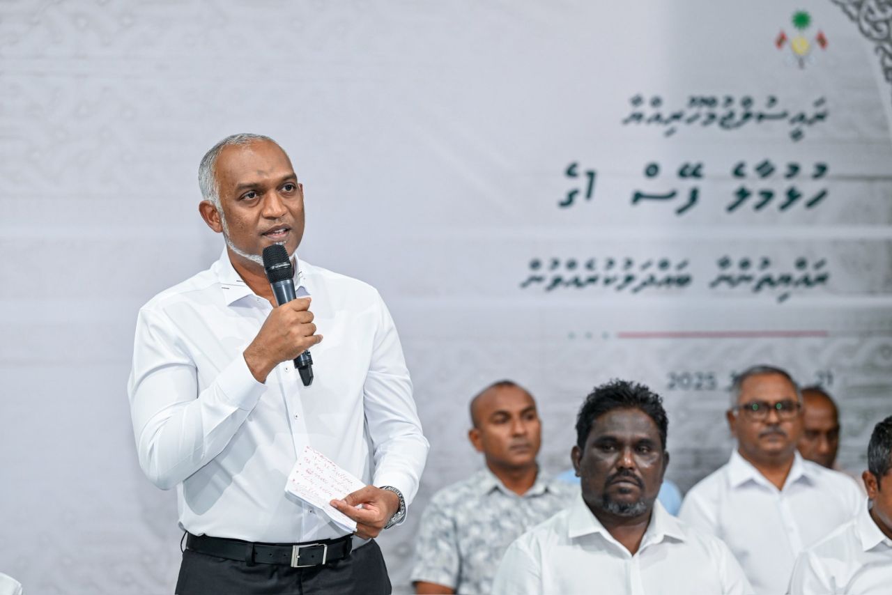 Flat athulumah adhi dhinumugai ves party ah balaifaeh nuvaane: Raees 