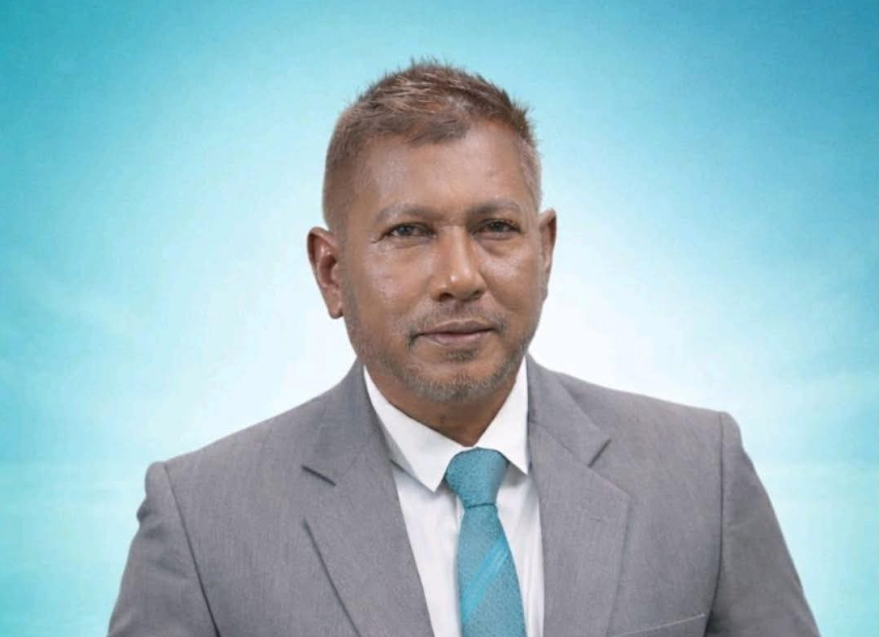 Fahthaahu niyaavumaa gulhigen Raees thauziyaa vidhaalhuvejje 