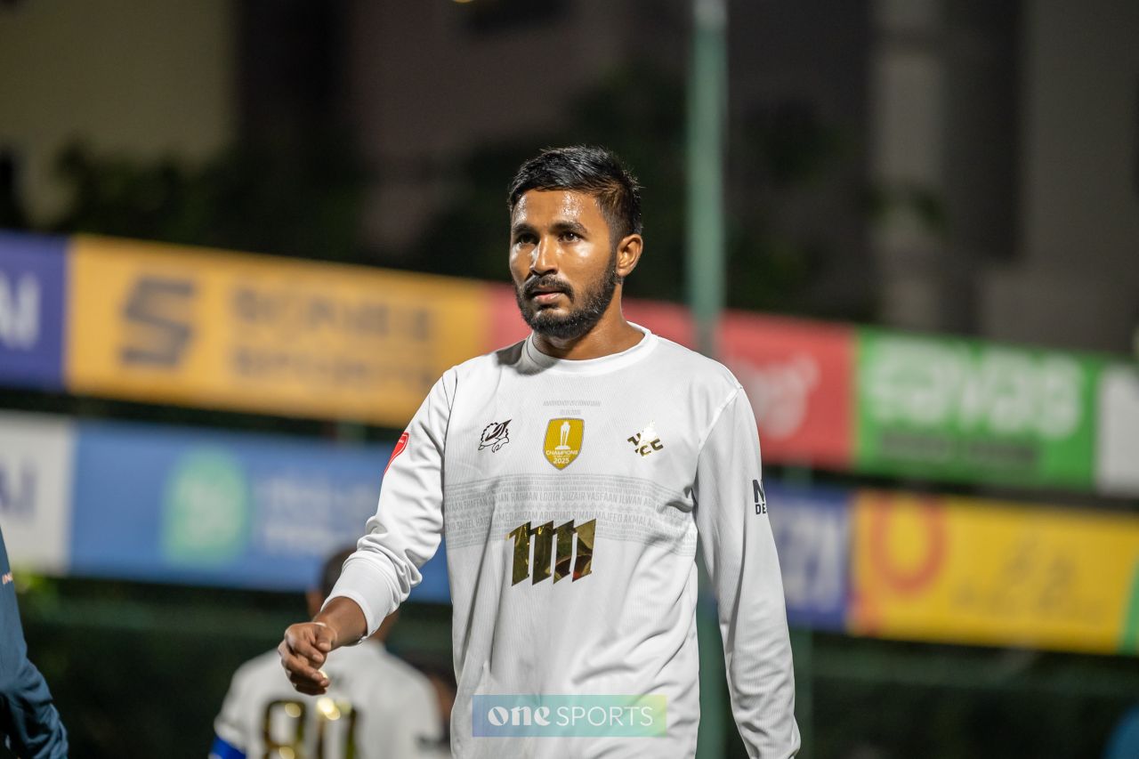 ވަން ފޮޓޯ: ކާށިދޫ ބަލިކޮށް، އޭދަފުށިން ޗެރިޓީ ޝީލްޑް އުފުލައިލުން 