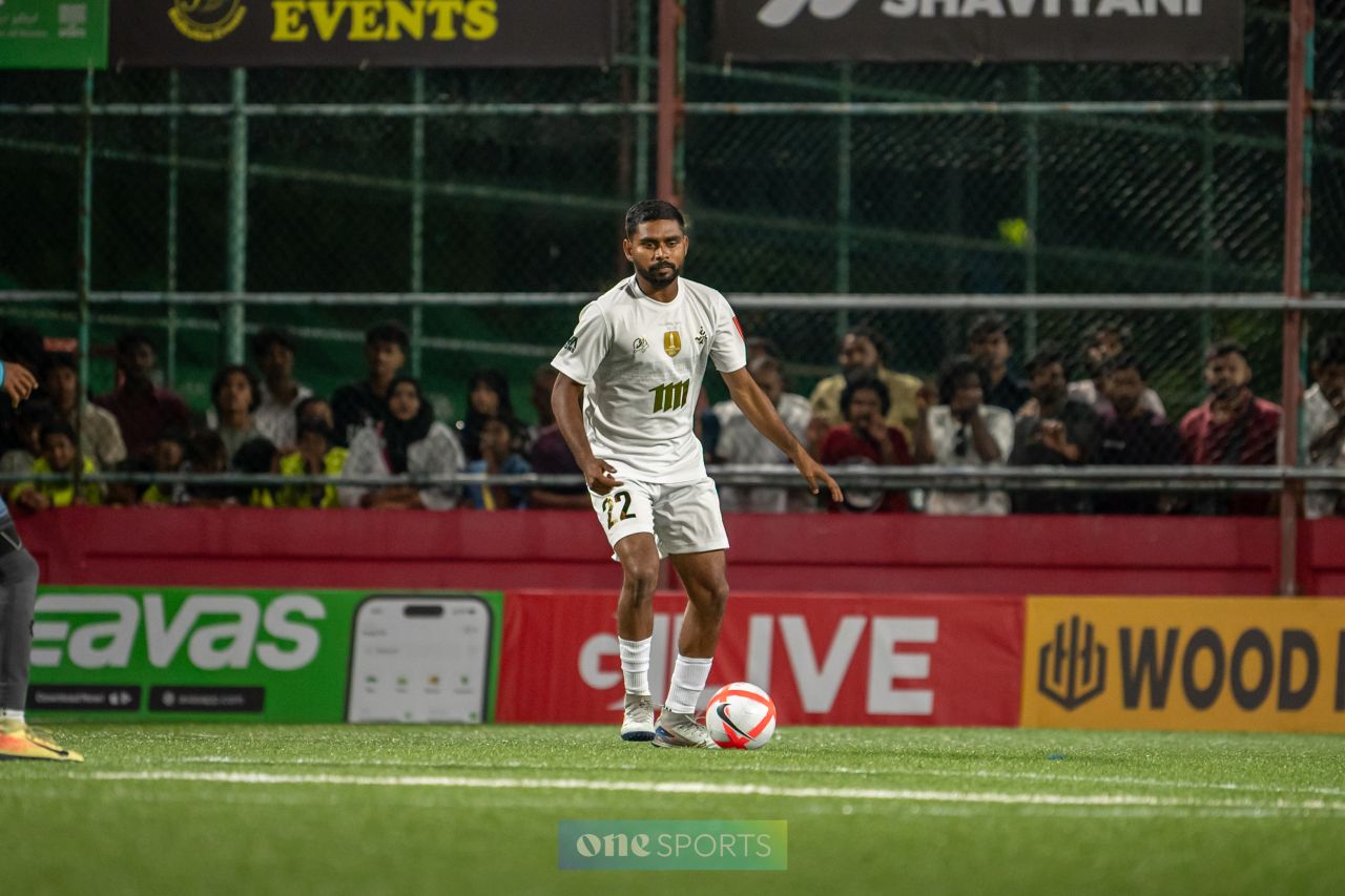 ވަން ފޮޓޯ: ކާށިދޫ ބަލިކޮށް، އޭދަފުށިން ޗެރިޓީ ޝީލްޑް އުފުލައިލުން 