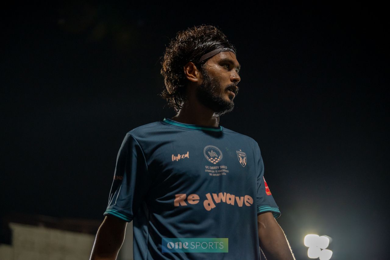 ވަން ފޮޓޯ: ކާށިދޫ ބަލިކޮށް، އޭދަފުށިން ޗެރިޓީ ޝީލްޑް އުފުލައިލުން 