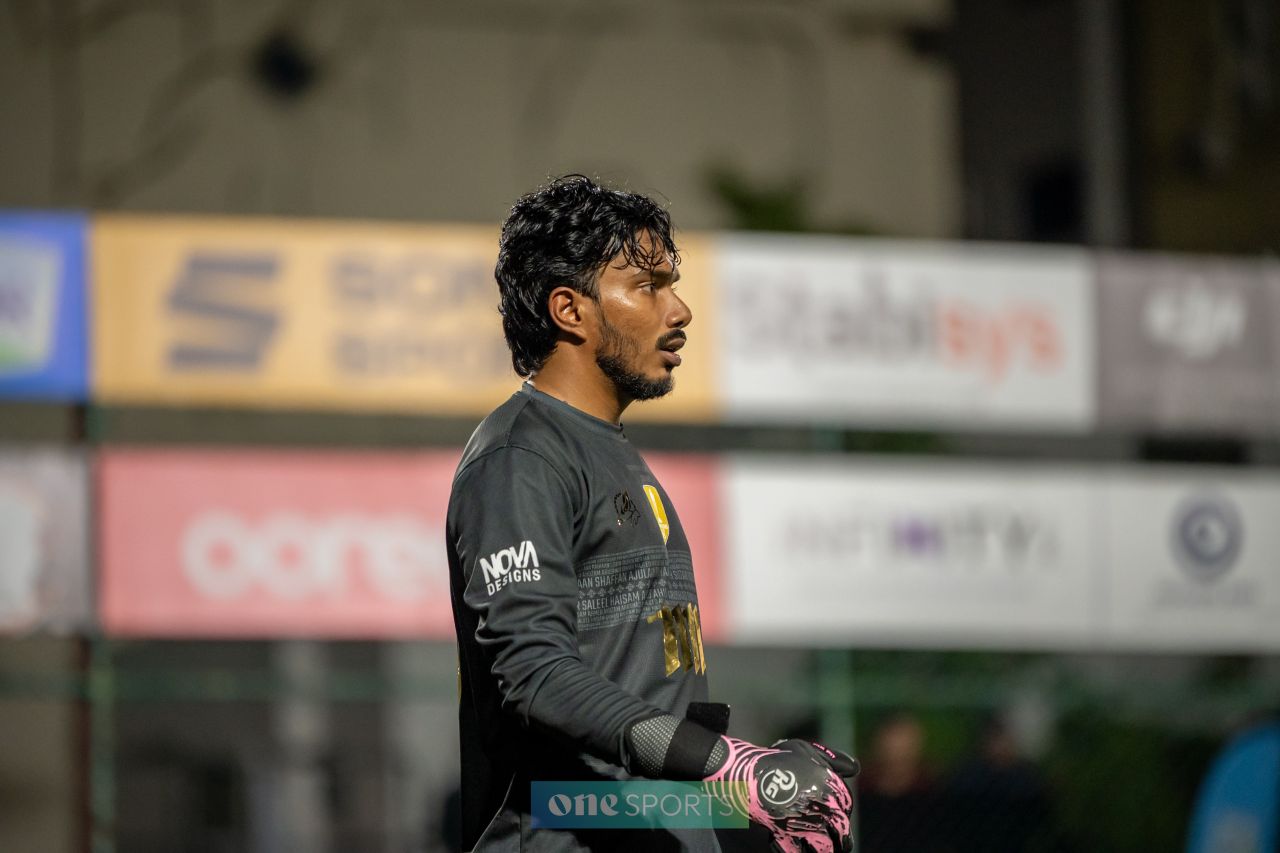 ވަން ފޮޓޯ: ކާށިދޫ ބަލިކޮށް، އޭދަފުށިން ޗެރިޓީ ޝީލްޑް އުފުލައިލުން 