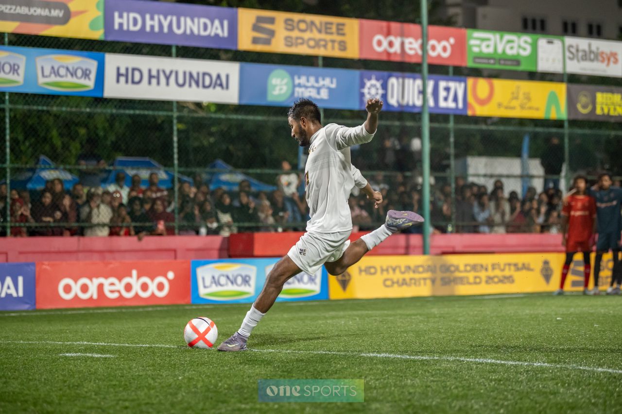 ވަން ފޮޓޯ: ކާށިދޫ ބަލިކޮށް، އޭދަފުށިން ޗެރިޓީ ޝީލްޑް އުފުލައިލުން 