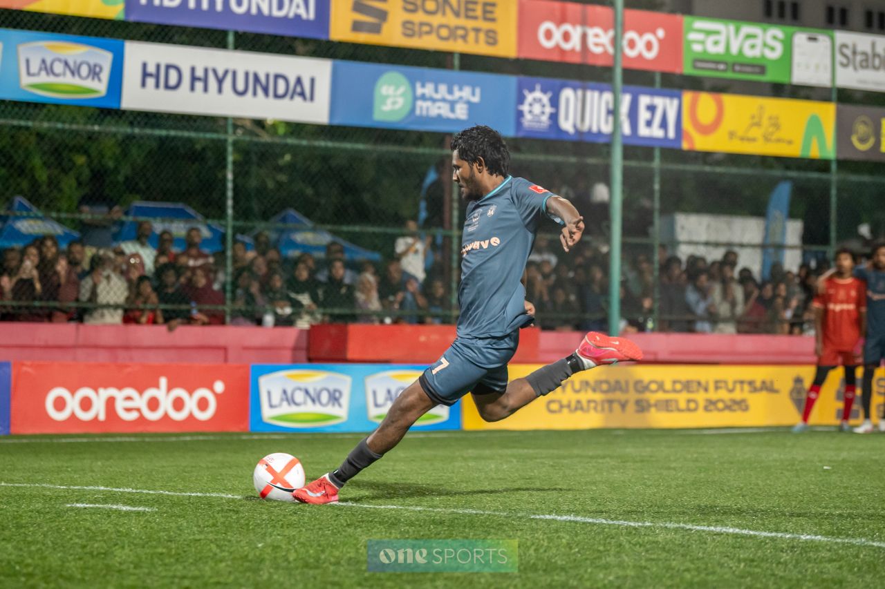 ވަން ފޮޓޯ: ކާށިދޫ ބަލިކޮށް، އޭދަފުށިން ޗެރިޓީ ޝީލްޑް އުފުލައިލުން 