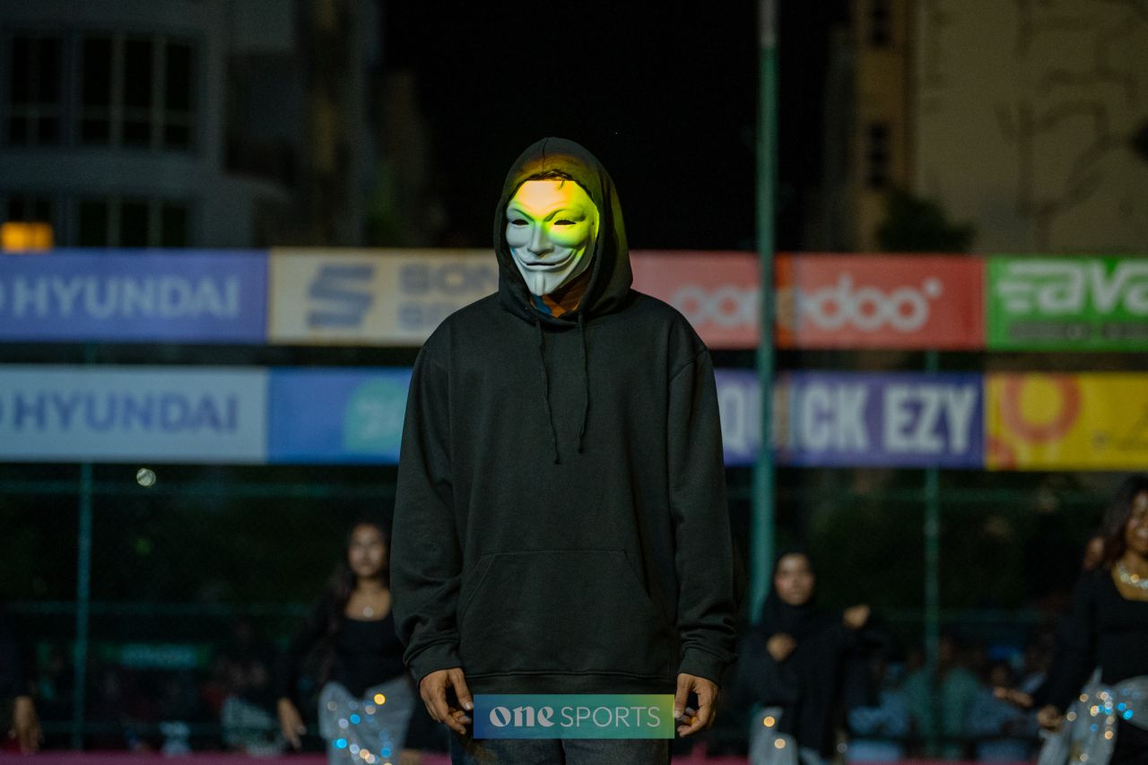 ވަން ފޮޓޯ: ރާއްޖޭގެ އެންމެ ބޮޑު ފުޓްސަލް މުބާރާތް، ގޯލްޑަން ފުޓްސަލް ޗެލެންޖް ފެށުން
