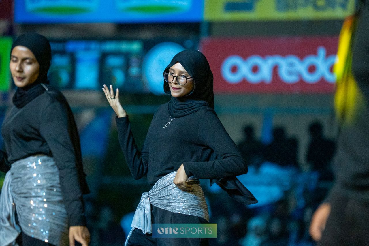 ވަން ފޮޓޯ: ރާއްޖޭގެ އެންމެ ބޮޑު ފުޓްސަލް މުބާރާތް، ގޯލްޑަން ފުޓްސަލް ޗެލެންޖް ފެށުން
