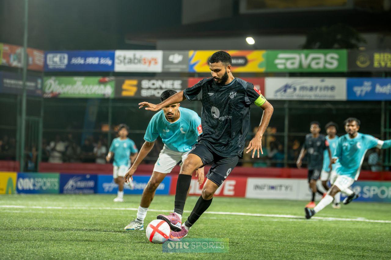 ވަން ފޮޓޯ: ގޯލްޑަންގެ އަތޮޅު ބުރުގެ ފެށުން 