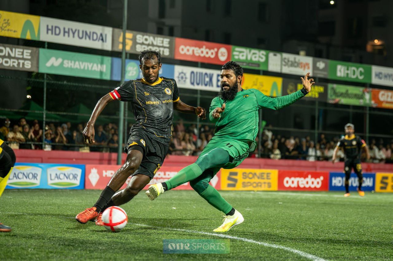 ވަން ފޮޓޯ: ގޯލްޑަންގެ އަތޮޅު ބުރުގެ ފެށުން 