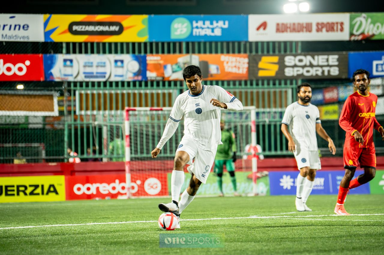 ވަން ފޮޓޯ: ގޯލްޑަން ފުޓްސަލް ޗެލެންޖްގެ ހދ އާއި އައްޑޫގެ އަތޮޅު ބުރު