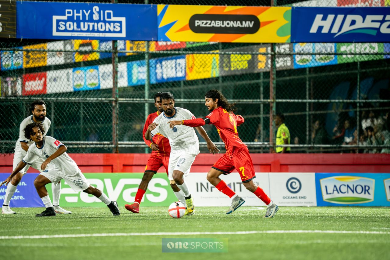 ވަން ފޮޓޯ: ގޯލްޑަން ފުޓްސަލް ޗެލެންޖްގެ ހދ އާއި އައްޑޫގެ އަތޮޅު ބުރު