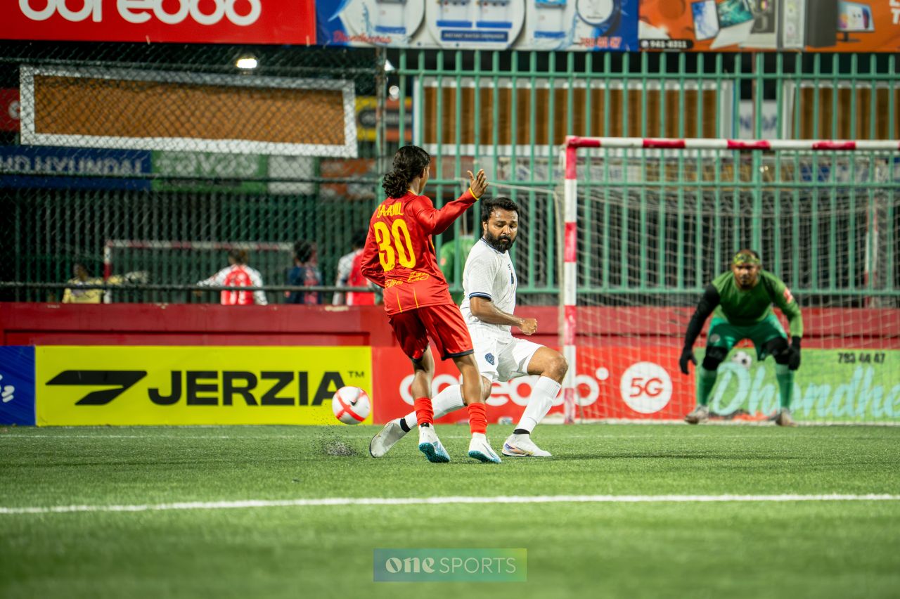ވަން ފޮޓޯ: ގޯލްޑަން ފުޓްސަލް ޗެލެންޖްގެ ހދ އާއި އައްޑޫގެ އަތޮޅު ބުރު