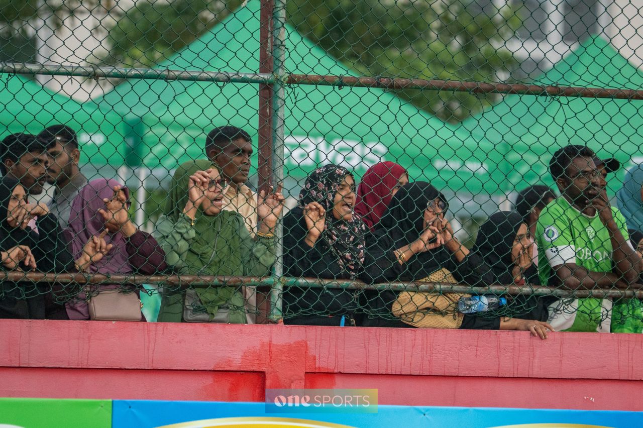 ވަން ފޮޓޯ: ގޯލްޑަން ފުޓްސަލް ޗެލެންޖްގެ ހދ އާއި އައްޑޫގެ އަތޮޅު ބުރު