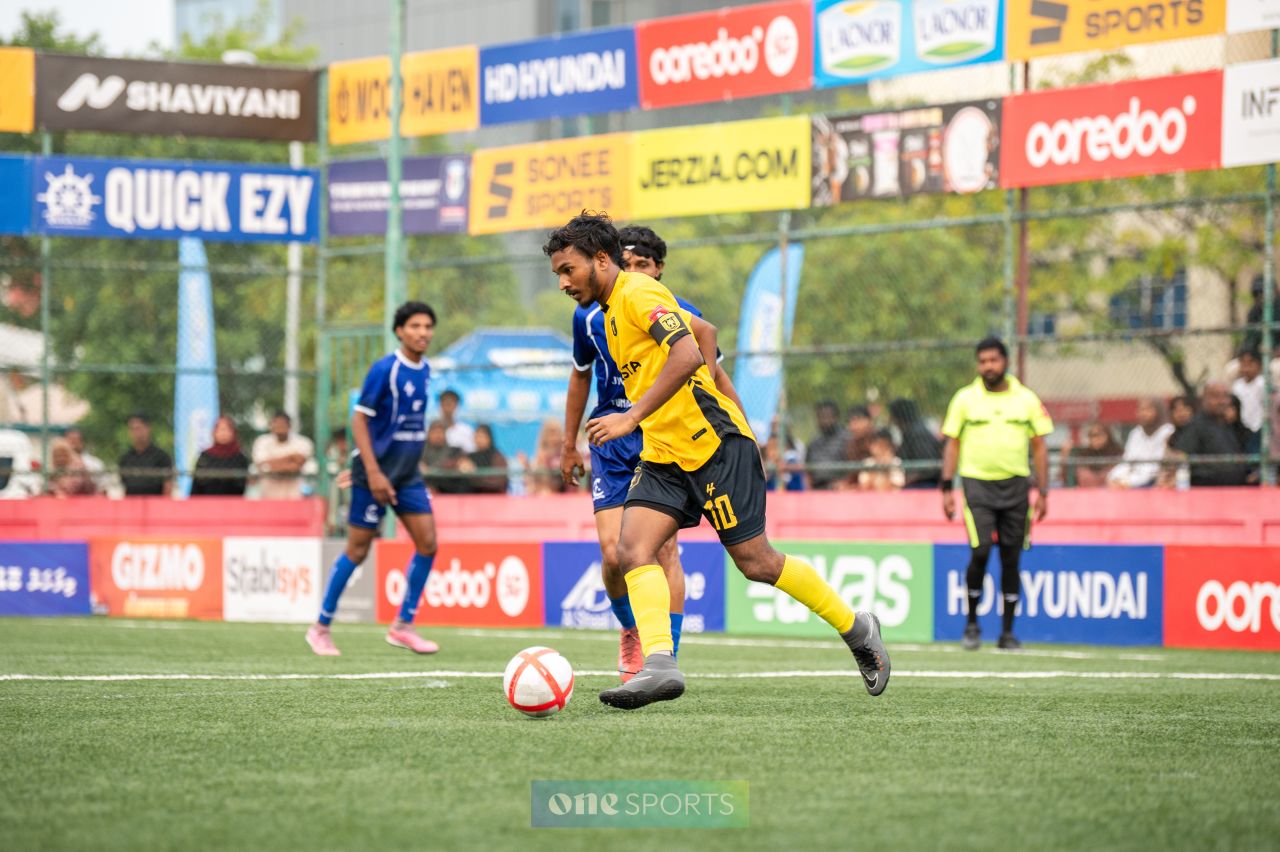 ވަން ފޮޓޯ: ގޯލްޑަން ފުޓްސަލް ޗެލެންޖްގެ ށ އަތޮޅުގެ ފޯރިގަދަ ފުރަތަމަ މެޗުތައް 