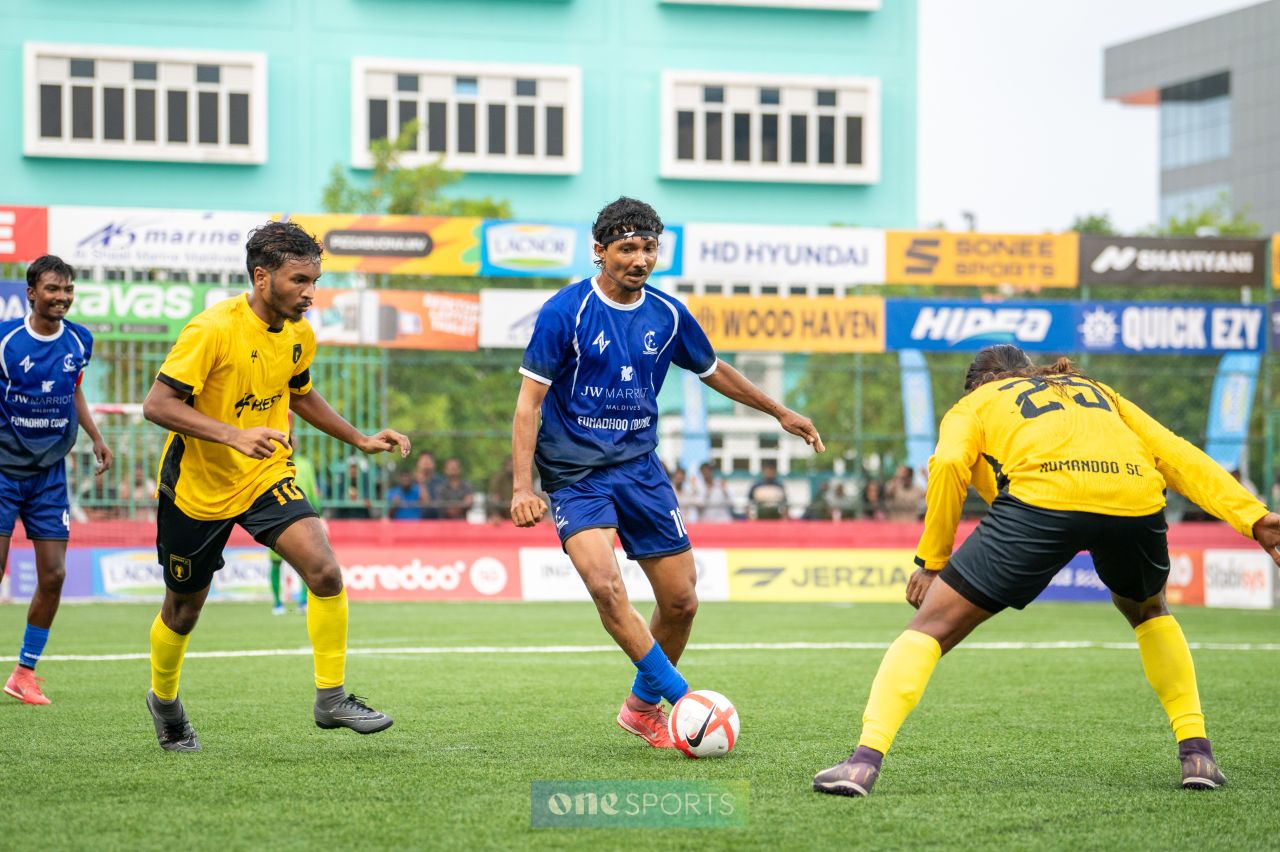 ވަން ފޮޓޯ: ގޯލްޑަން ފުޓްސަލް ޗެލެންޖްގެ ށ އަތޮޅުގެ ފޯރިގަދަ ފުރަތަމަ މެޗުތައް 