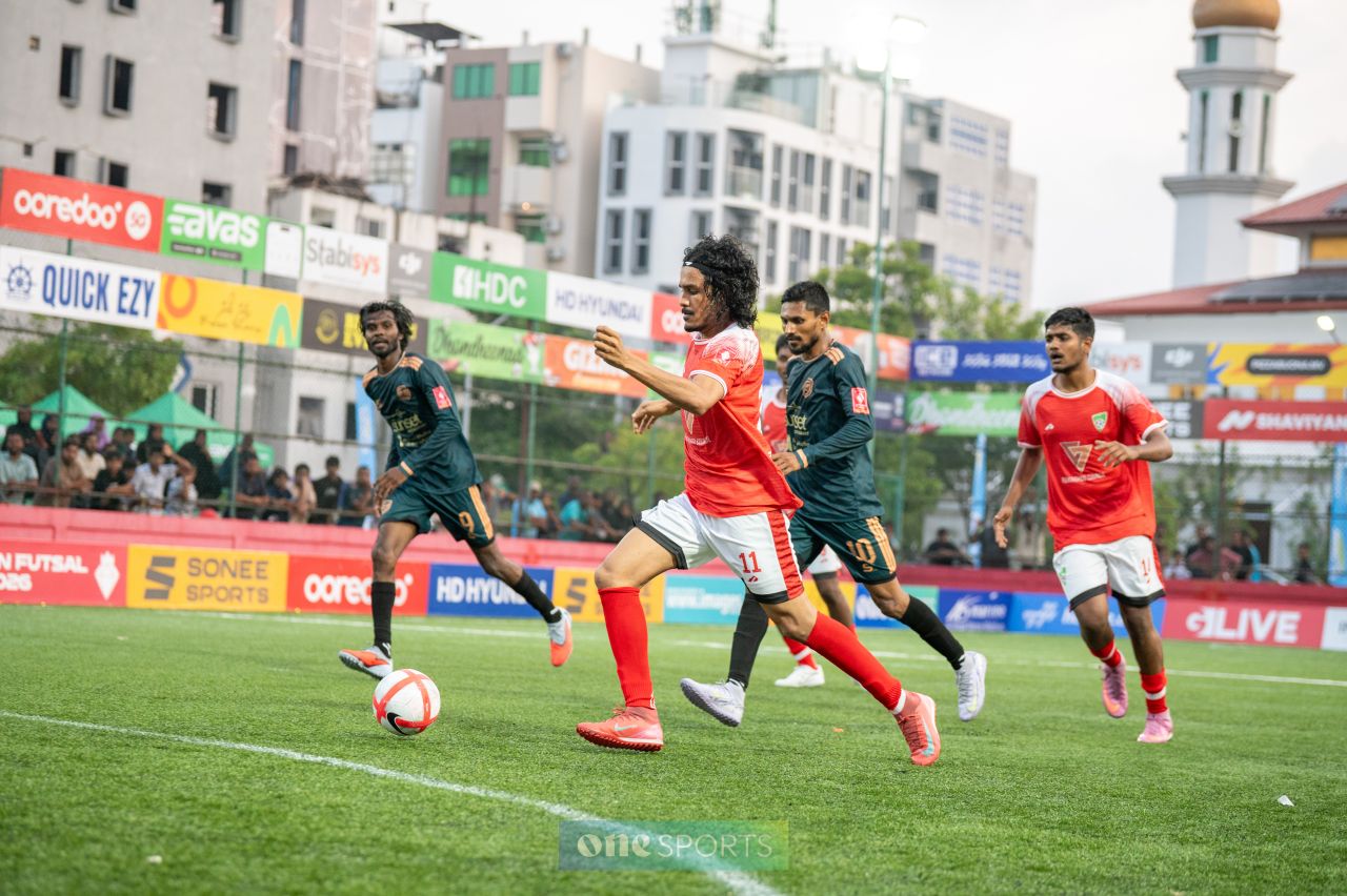 ވަން ފޮޓޯ: ގޯލްޑަން ފުޓްސަލް ޗެލެންޖްގެ ށ އަތޮޅުގެ ފޯރިގަދަ ފުރަތަމަ މެޗުތައް 
