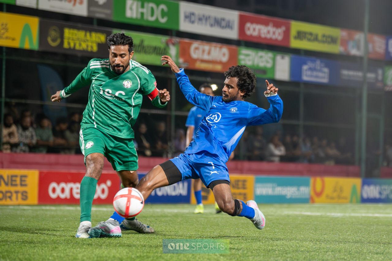 ވަން ފޮޓޯ: ގޯލްޑަން ފުޓްސަލް ޗެލެންޖްގެ އަތޮޅު ބުރު ކުރިއަށް 