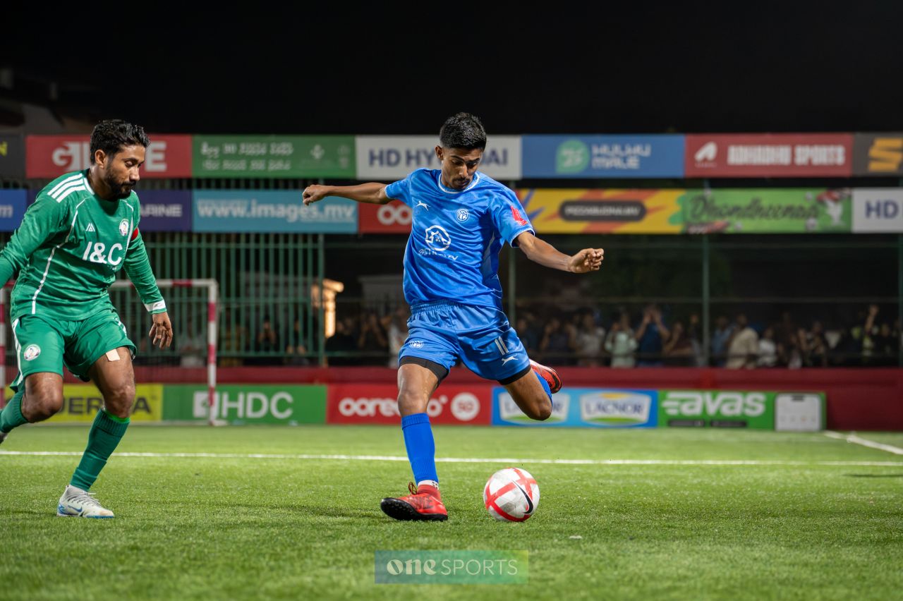 ވަން ފޮޓޯ: ގޯލްޑަން ފުޓްސަލް ޗެލެންޖްގެ އަތޮޅު ބުރު ކުރިއަށް 