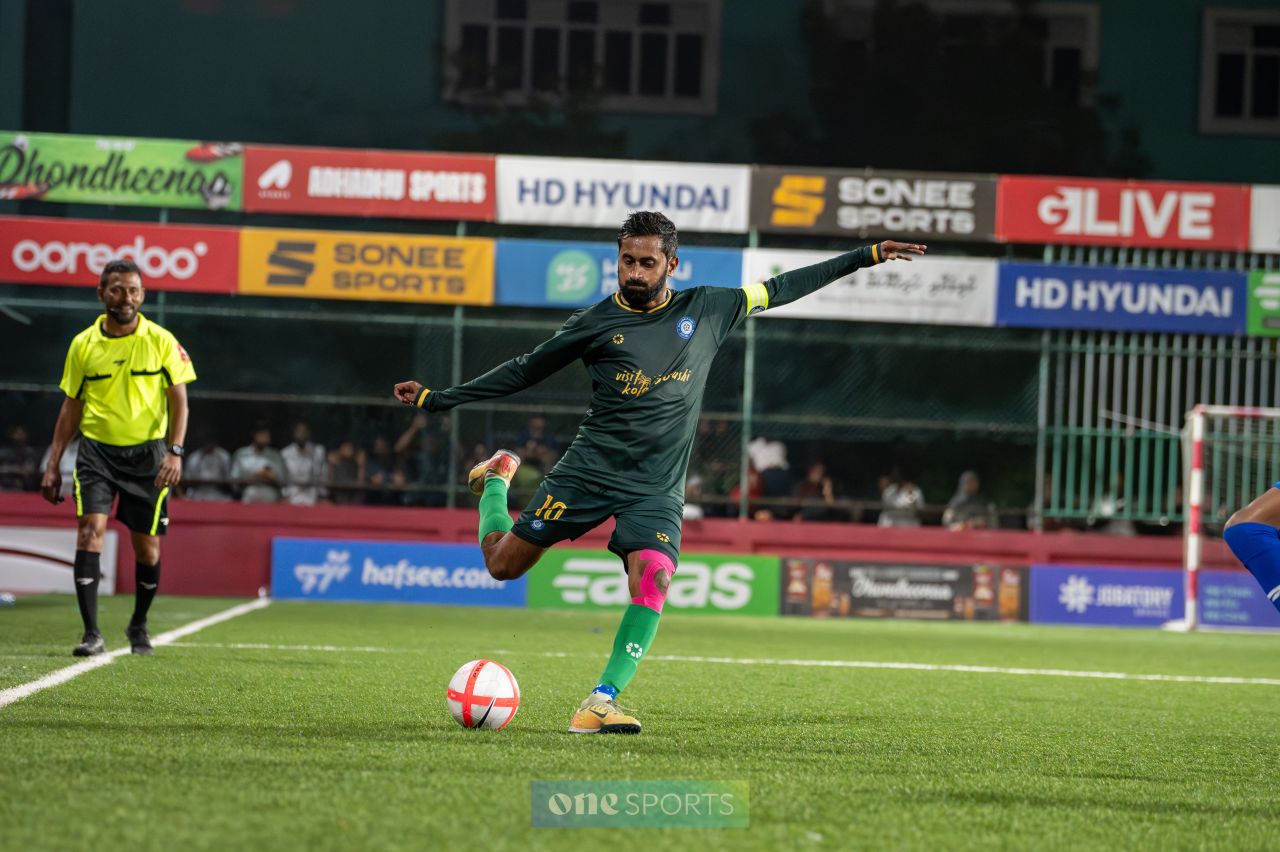 ވަން ފޮޓޯ: ގޯލްޑަން ފުޓްސަލް ޗެލެންޖްގެ އަތޮޅު ބުރު ކުރިއަށް 