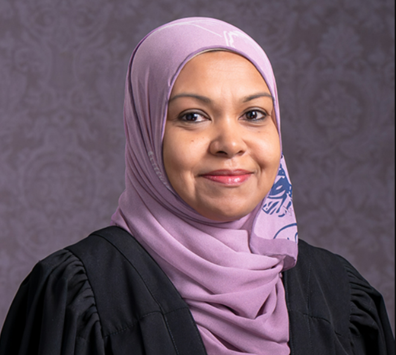 Fandiyaarunge isthiunaafee majileeha Huzaifaa hamajahsaifi
