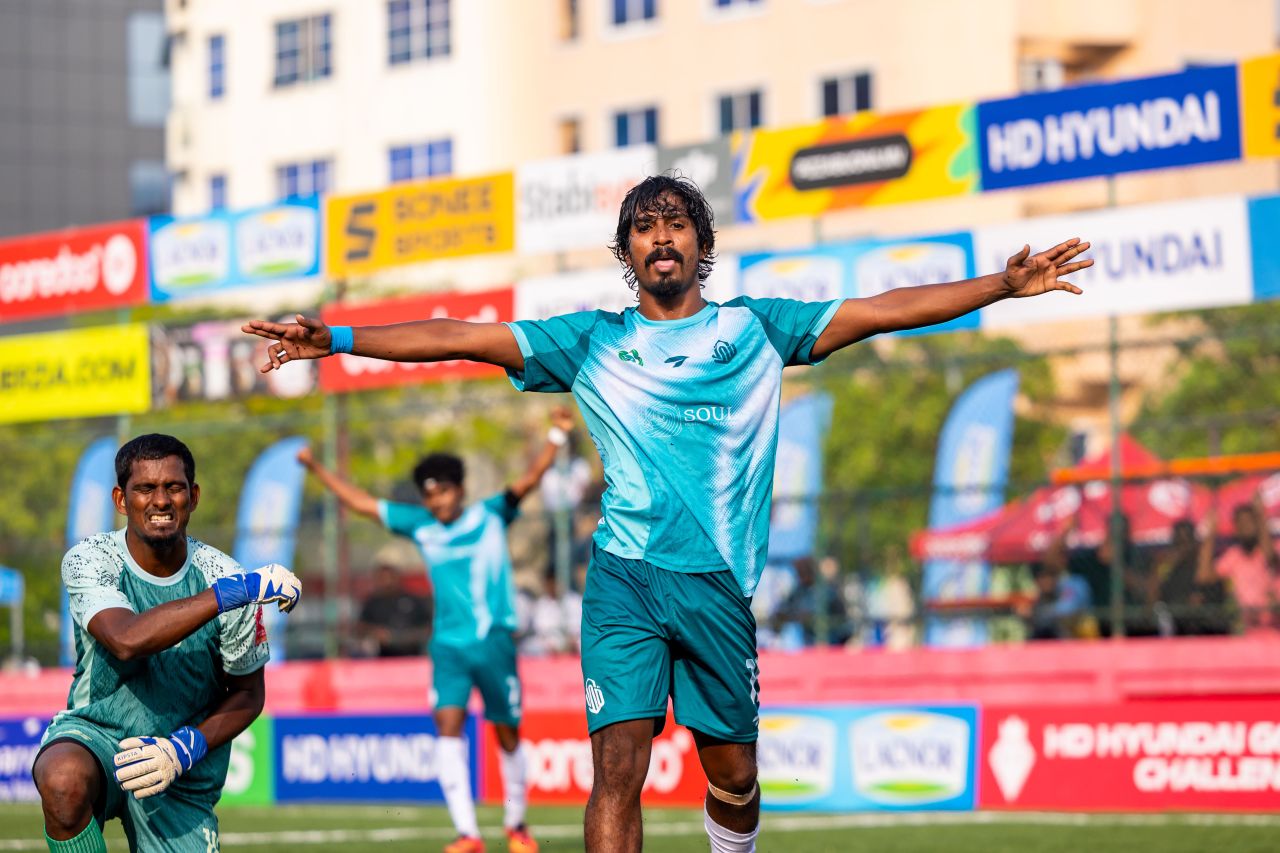 Magoodhoo feshee molhakun, 2 vana molhakaaeku Nilandhoo kuriyah 