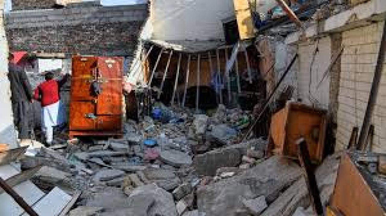 Pakistan gai kaiveni haflaa ehgai ehcheh govai 8 meehun maruvejje