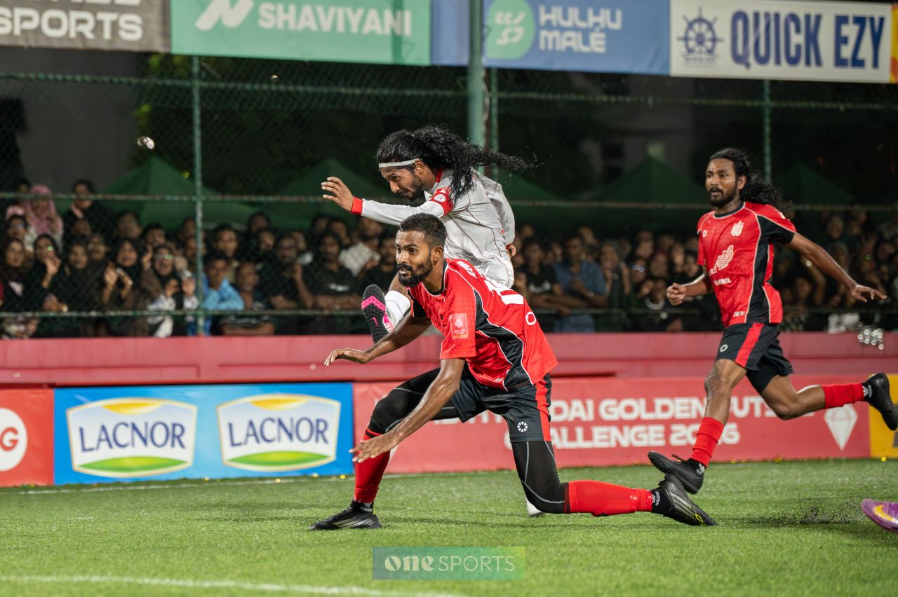 ވަން ފޮޓޯ: ގޯލްޑަން ފުޓްސަލް ޗެލެންޖްގެ ފޯރިގަދަ ކުރިމަތިލުންތައް