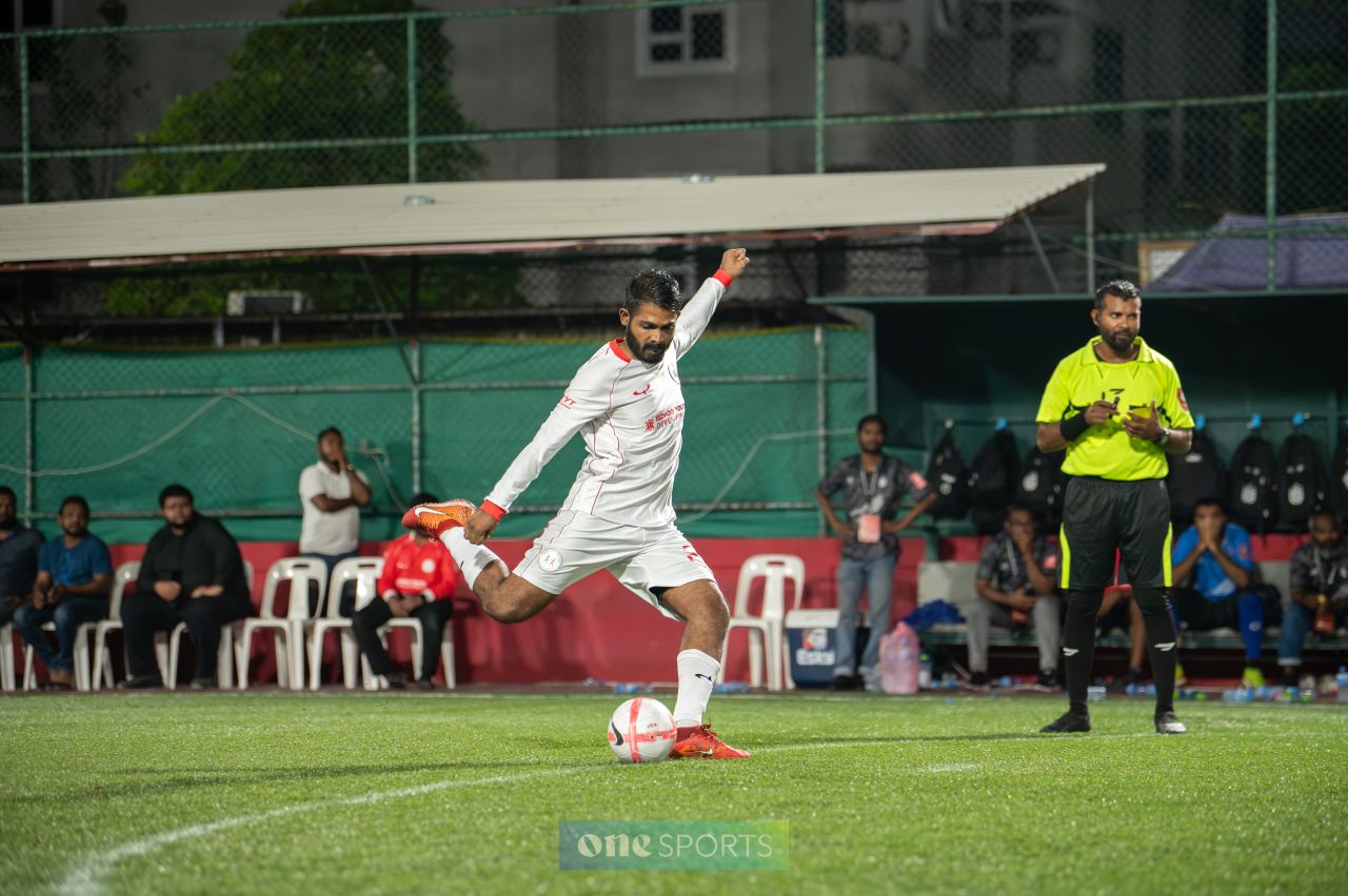 ވަން ފޮޓޯ: ގޯލްޑަން ފުޓްސަލް ޗެލެންޖްގެ ފޯރިގަދަ ކުރިމަތިލުންތައް