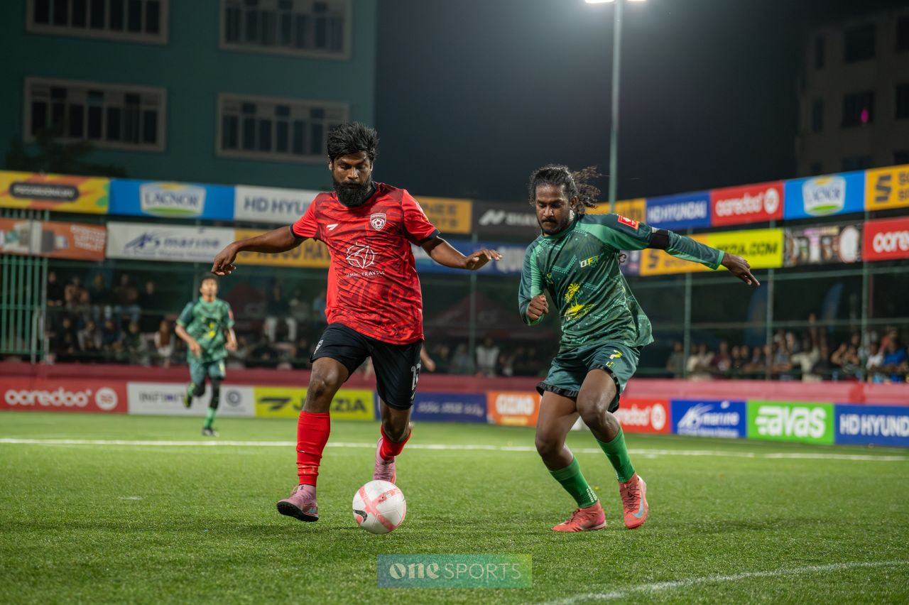 ވަން ފޮޓޯ: ގޯލްޑަން ފުޓްސަލް ޗެލެންޖްގެ ފޯރިގަދަ ކުރިމަތިލުންތައް