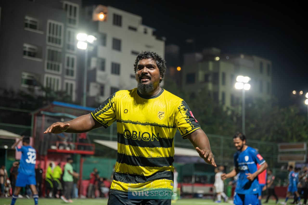ވަން ފޮޓޯ: ގޯލްޑަން ފުޓްސަލް ޗެލެންޖްގެ ފޯރިގަދަ ކުރިމަތިލުންތައް