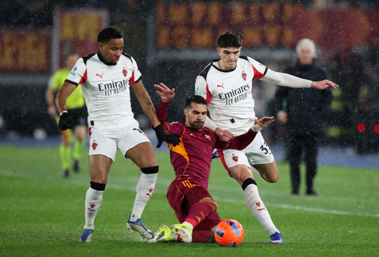 AC Milan aai Roma ehvaruvumun eyge faidhaa Inter ah 