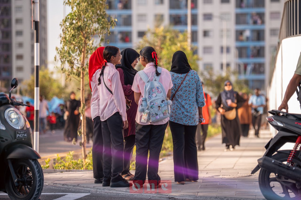 Bodu chuttee ah fahu dhiraasee aa aharuge kiyevun fashaifi