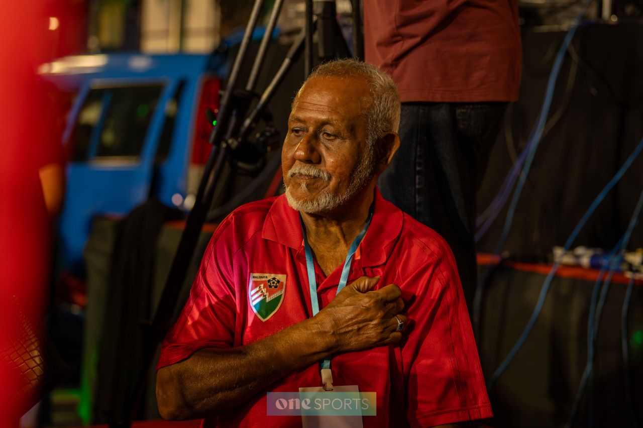 ވަން ފޮޓޯ: ސަރަހައްދީ ފުޓްސަލް ތަށްޓާއެކު ގައުމީ ޓީމުން ރާއްޖެ އައުން