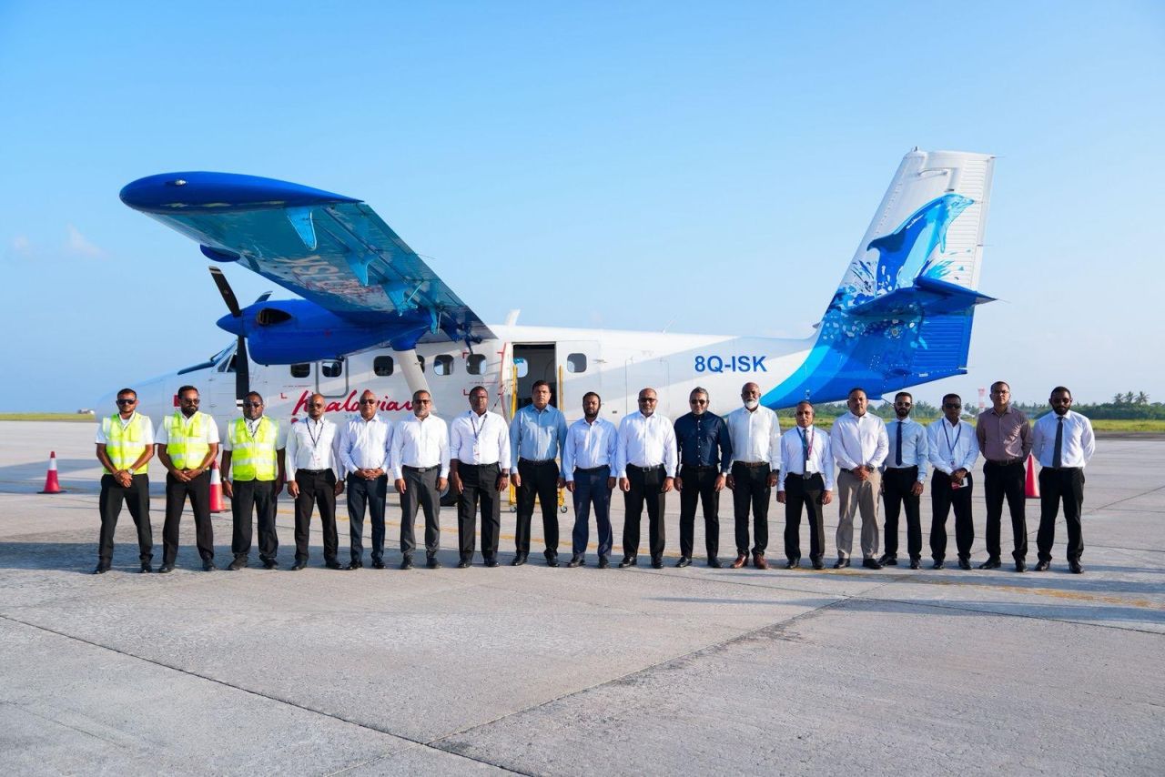 Dhekunu hatharu atholhu vaige dhathurun gulhaalaifi