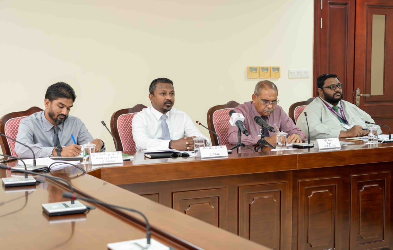 2 Inthihaabu ekkollaa referendum vakin baavvaa nama 60 aai 80 million haradhuvaane: Zaahid