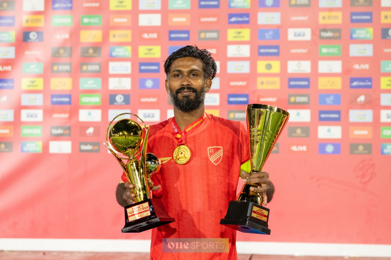ވަން ފޮޓޯ: ގޯލްޑަން ފުޓްސަލް ޗެލެންޖްގެ ޒޯން ޗެމްޕިއަންތައް ޔަގީންވާން ފެށުން