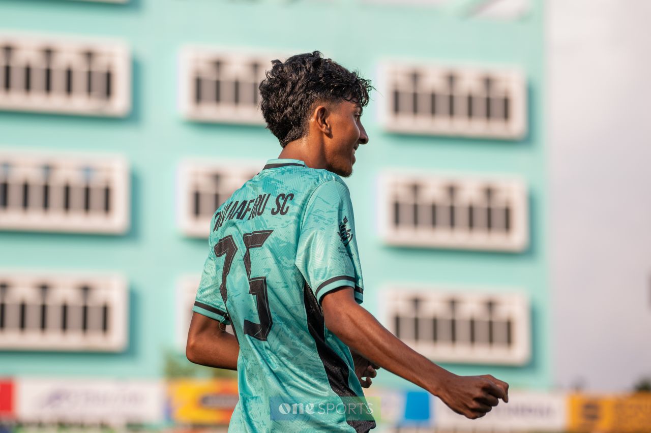 ވަން ފޮޓޯ: ގޯލްޑަން ފުޓްސަލް ޗެލެންޖް 2026ގެ ގަދަ 16ގެ ފުރަތަމަ މެޗުތައް