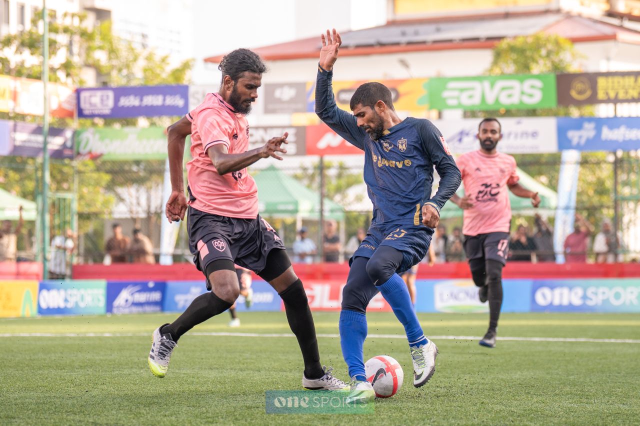 ވަން ފޮޓޯ: ގޯލްޑަން ފުޓްސަލް ޗެލެންޖް 2026ގެ ގަދަ 16ގެ ފުރަތަމަ މެޗުތައް