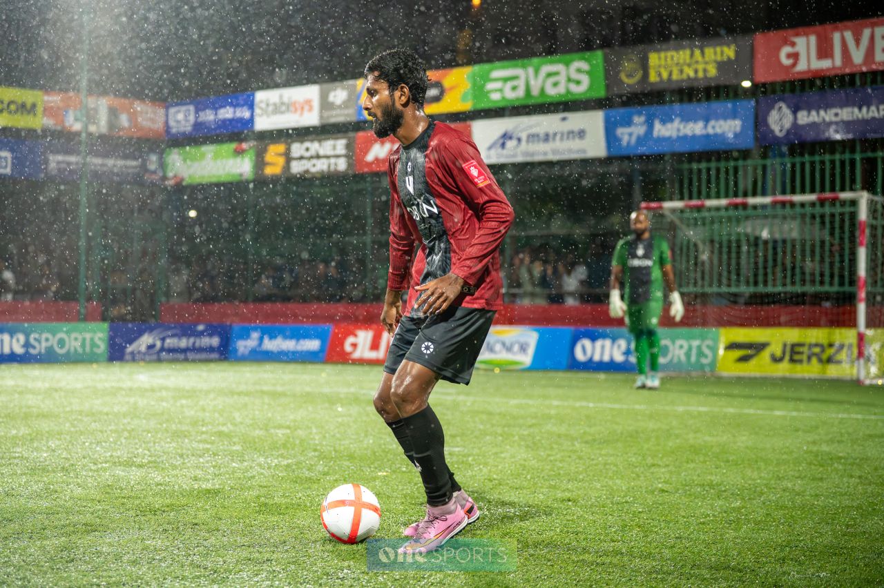 ވަން ފޮޓޯ: ގޯލްޑަން ފުޓްސަލް ޗެލެންޖް 2026ގެ ގަދަ 16 ގެ ކުރިމަތިލުންތައް