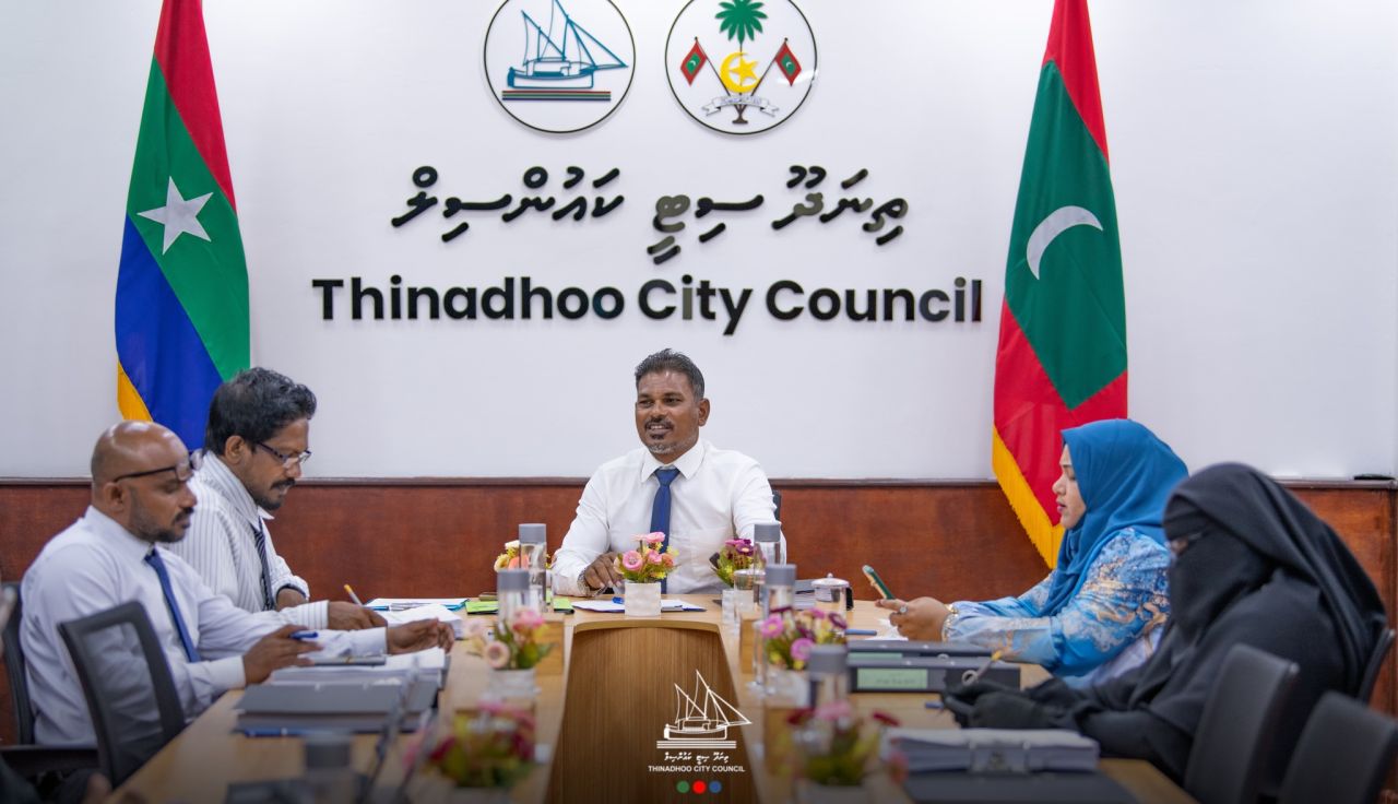 Thinadhoo gai mi roadha mahuves kulhivaraai munifoohifiluvumuge harakaaiythah manaa