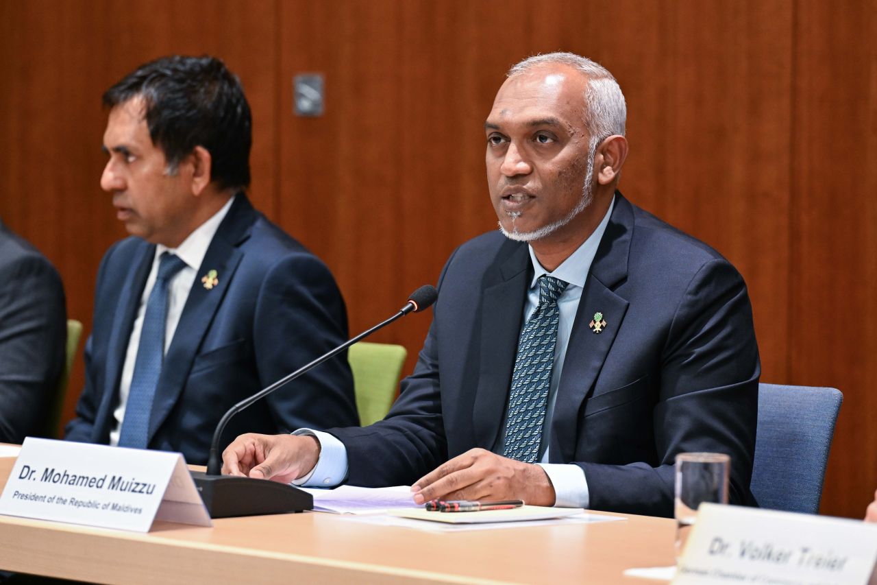 Raajje ge rasmee reserve mathive investor inge ithubaaru bodu vejje: Raees