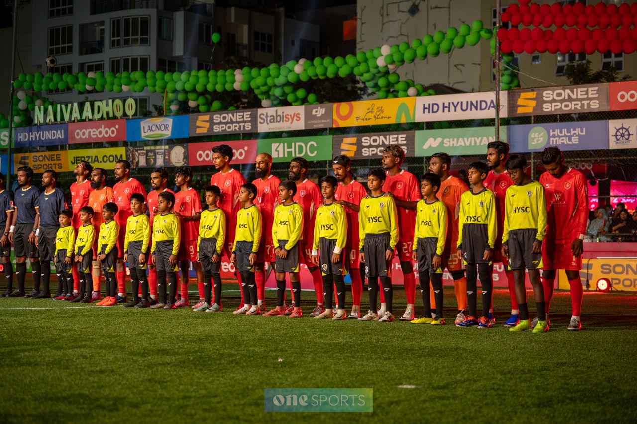 ވަން ފޮޓޯ: ނައިވާދޫން ރާއްޖޭގެ ފުޓްސަލް ޗެމްޕިއަންކަމަށް، ކިންގަކަށް ޔާންޓެ